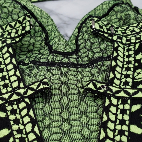 BEAUTIFUL AUTHENTIC HERVE LEGER - Picture 4 of 4